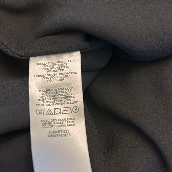 Loft black white long sleeve ruffle blouse Size L New - Picture 9 of 10